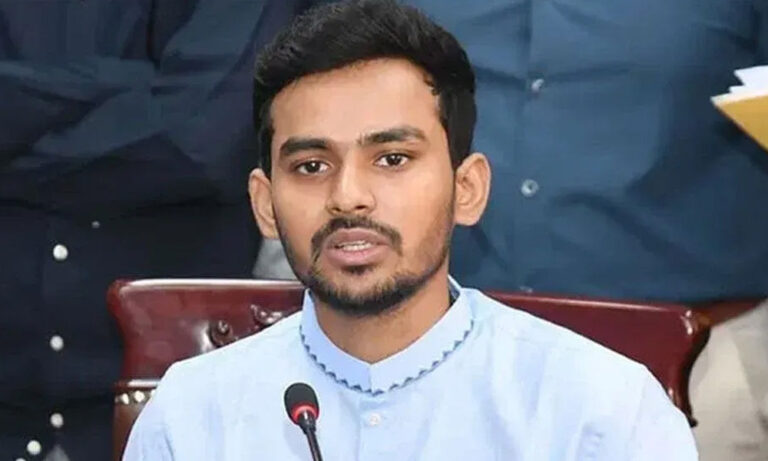 আসিফ মাহমুদের বিরুদ্ধে ১৩ হাজার কোটি টাকা দুর্নীতির অনুসন্ধানে দুদক